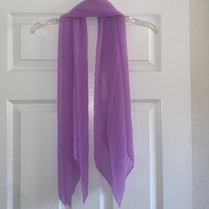 Lightweight Pleated Lavender scarf